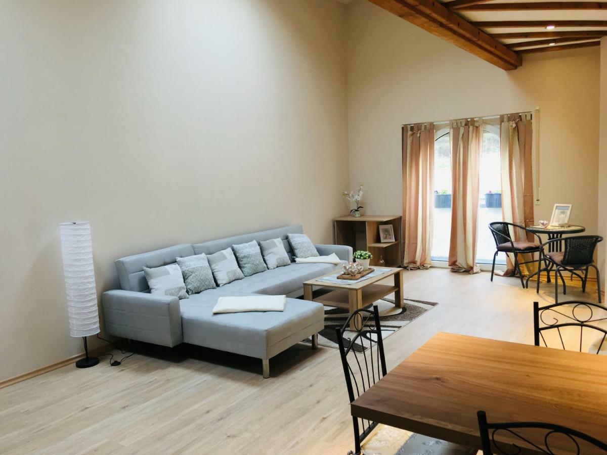 Ferienwohnung Am Nuerburgring/Wintersport Arft Acht Esterno foto