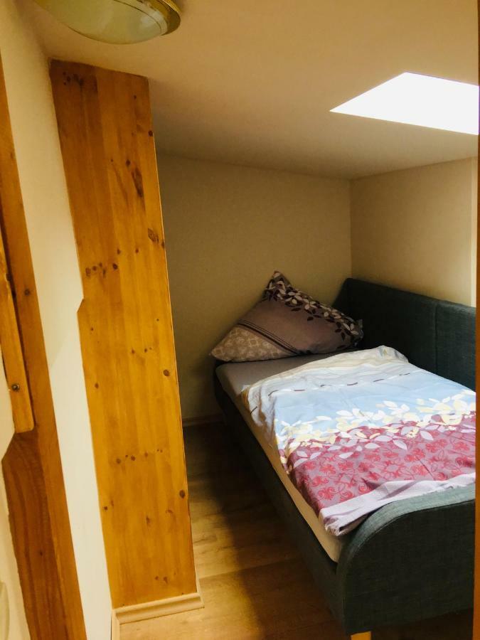 Ferienwohnung Am Nuerburgring/Wintersport Arft Acht Esterno foto