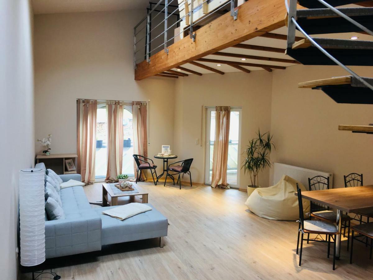 Ferienwohnung Am Nuerburgring/Wintersport Arft Acht Esterno foto