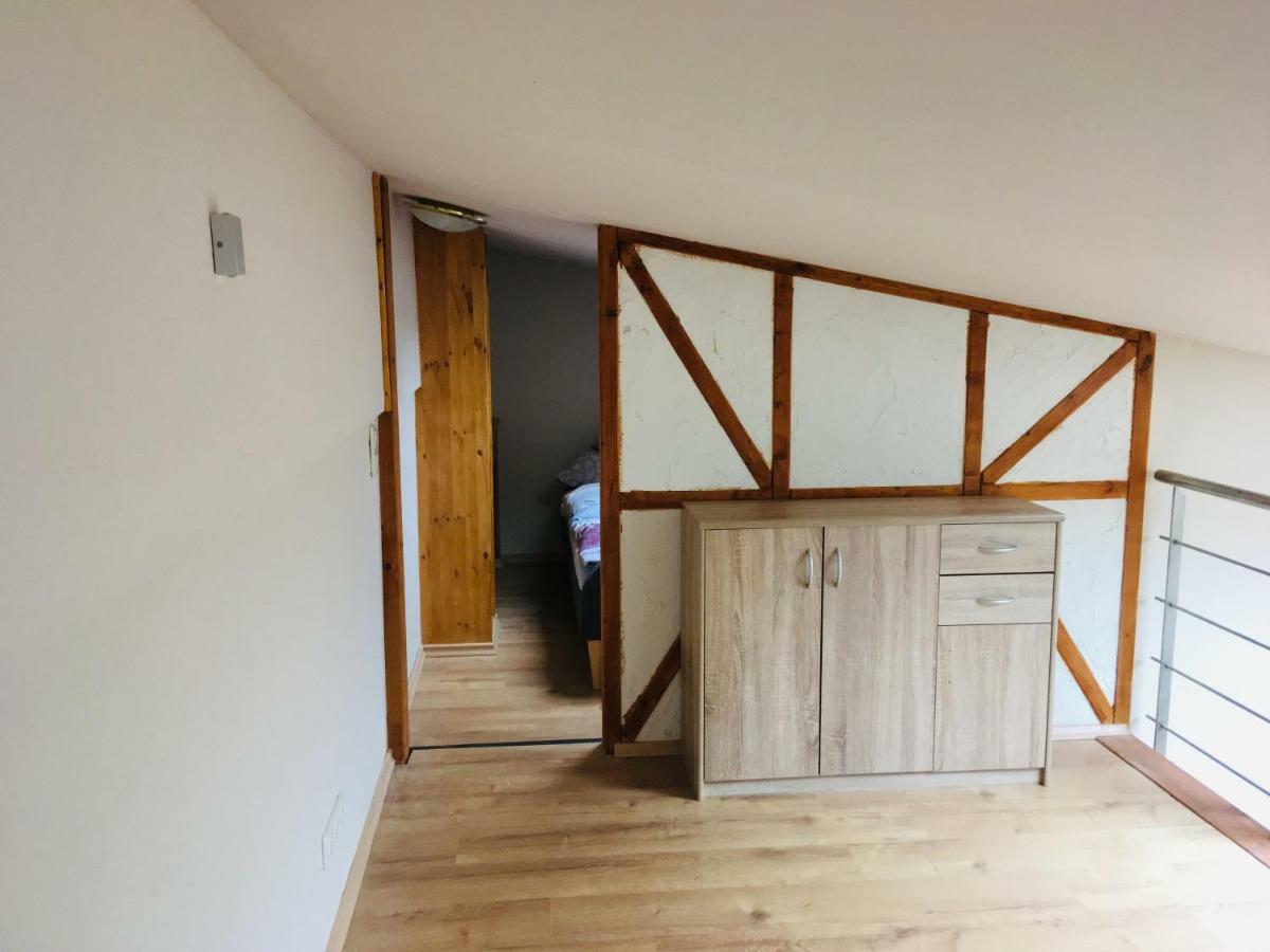 Ferienwohnung Am Nuerburgring/Wintersport Arft Acht Esterno foto