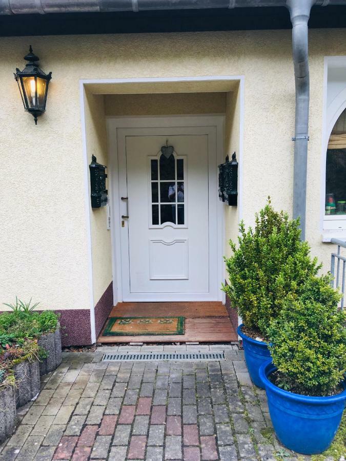 Ferienwohnung Am Nuerburgring/Wintersport Arft Acht Esterno foto